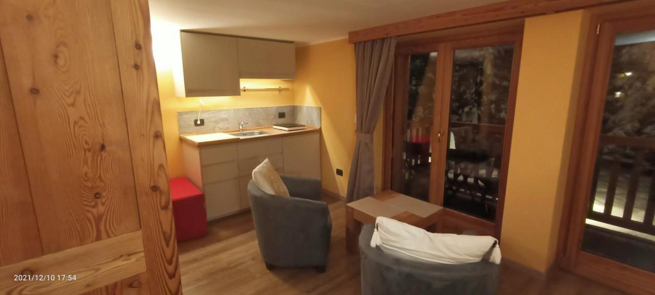 Chalet Alpina Hotel & Apartments La Thuile Luaran gambar