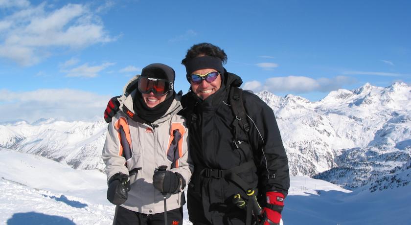 Chalet Alpina Hotel & Apartments La Thuile Luaran gambar