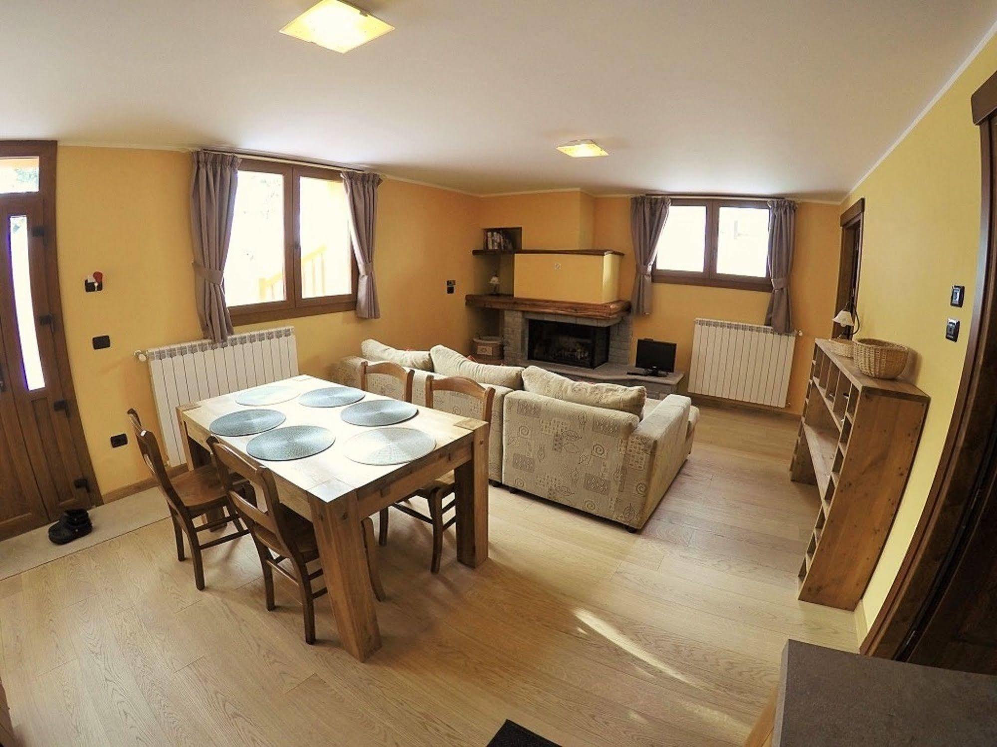 Chalet Alpina Hotel & Apartments La Thuile Luaran gambar