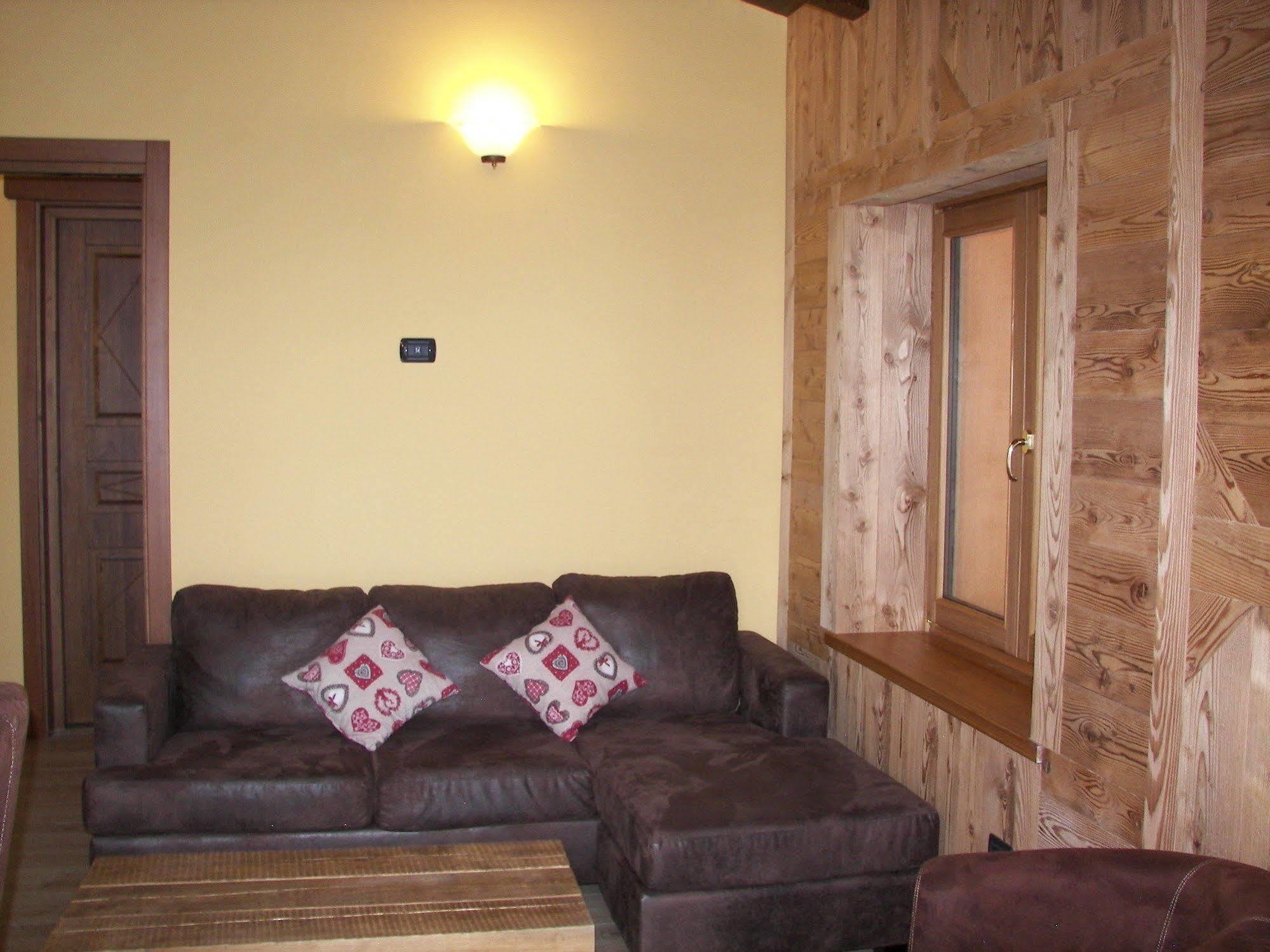 Chalet Alpina Hotel & Apartments La Thuile Luaran gambar